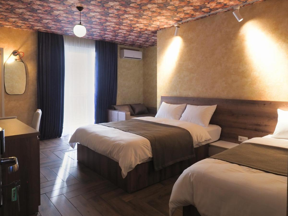 Hotel Banihills Tbilisi Exterior photo