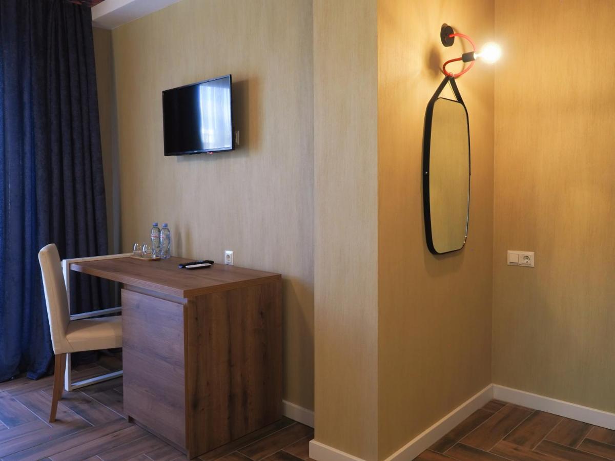 Hotel Banihills Tbilisi Exterior photo