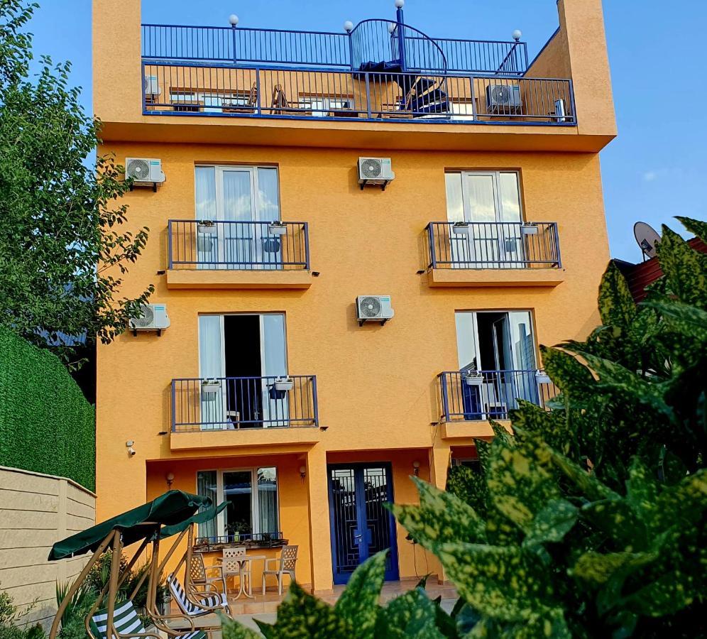 Hotel Banihills Tbilisi Exterior photo